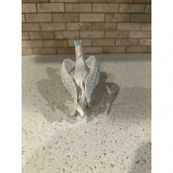 Greenbrier Pegasus Horse White Blue Figure sd - Picture 4 of 4